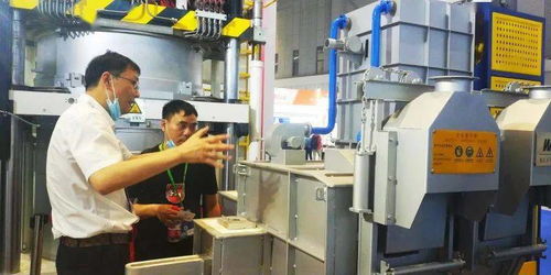 萬豐科技攜多款重磅產(chǎn)品亮相，探索鑄造智能裝備領(lǐng)域新解決方案