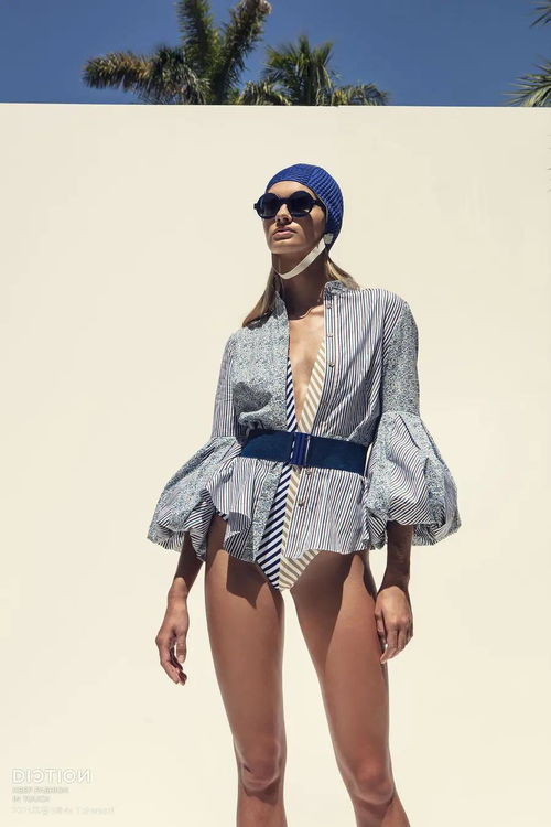 百變條紋巧思搭，皮革點睛品自高——衣櫥里的經典碰撞藝術